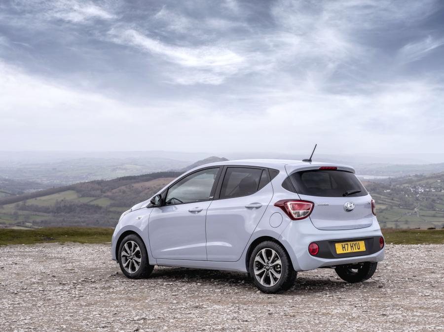  Hyundai i10 Play 2019 года  (UK) (фото 29 из 42)